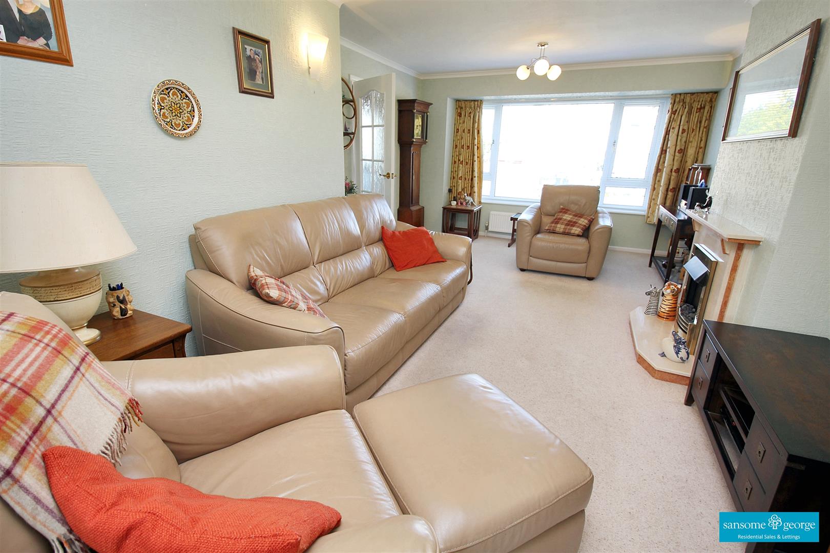 2 bed property in Foxcombe Drive, Reading